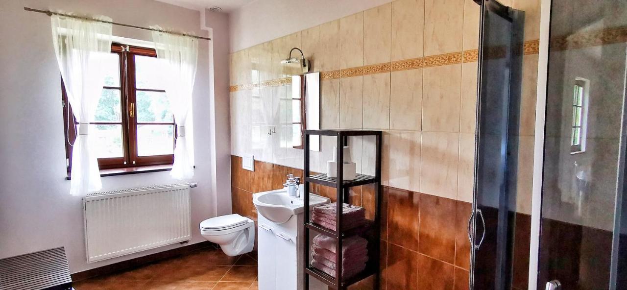 Gospodarstwo Nad Jeziorem Zalom  Exterior foto