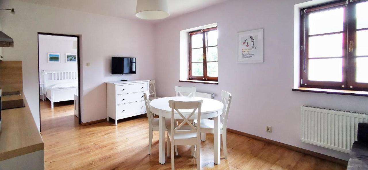 Gospodarstwo Nad Jeziorem Zalom  Exterior foto